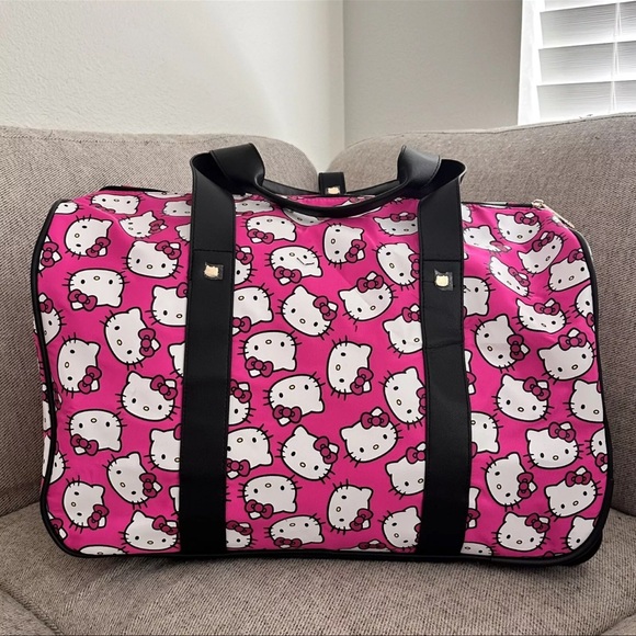 Hello Kitty Duffle Bag Travel Pink Suitcase Bag Handbag rolling NWT - Picture 5 of 6